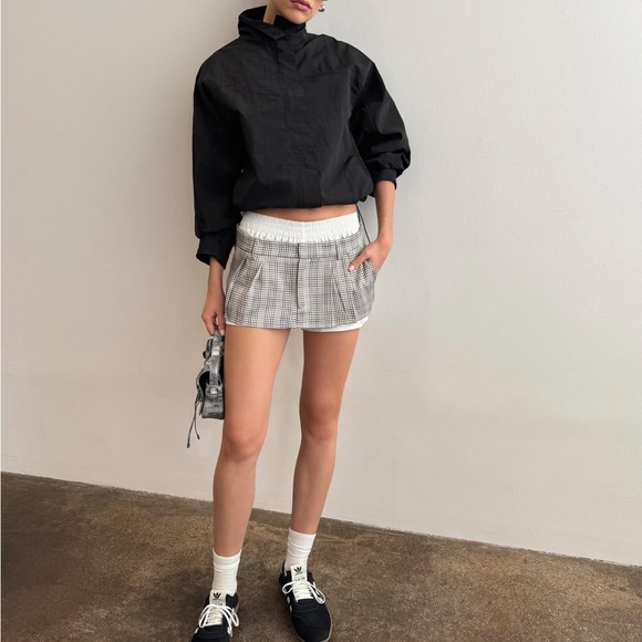 Lioness skirt with shorts underneath - Picture 6 of 7